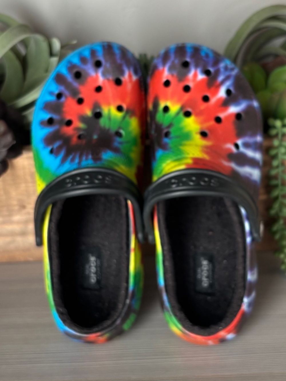CROCS Classic Lined Tie-Dye Clogs.  M 8.  W 10